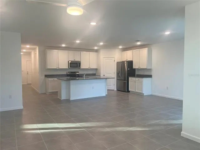 $2,000 | 2407 Southwest 165th Street, Ocala, FL 34473