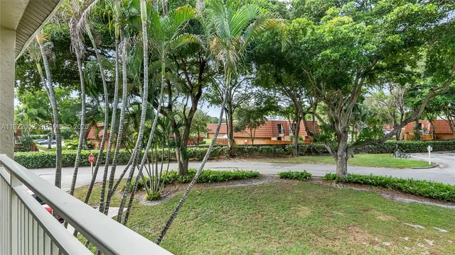 $2,000 | 1825 Palm Cove Boulevard, Unit 7201, Delray Beach, FL 33445