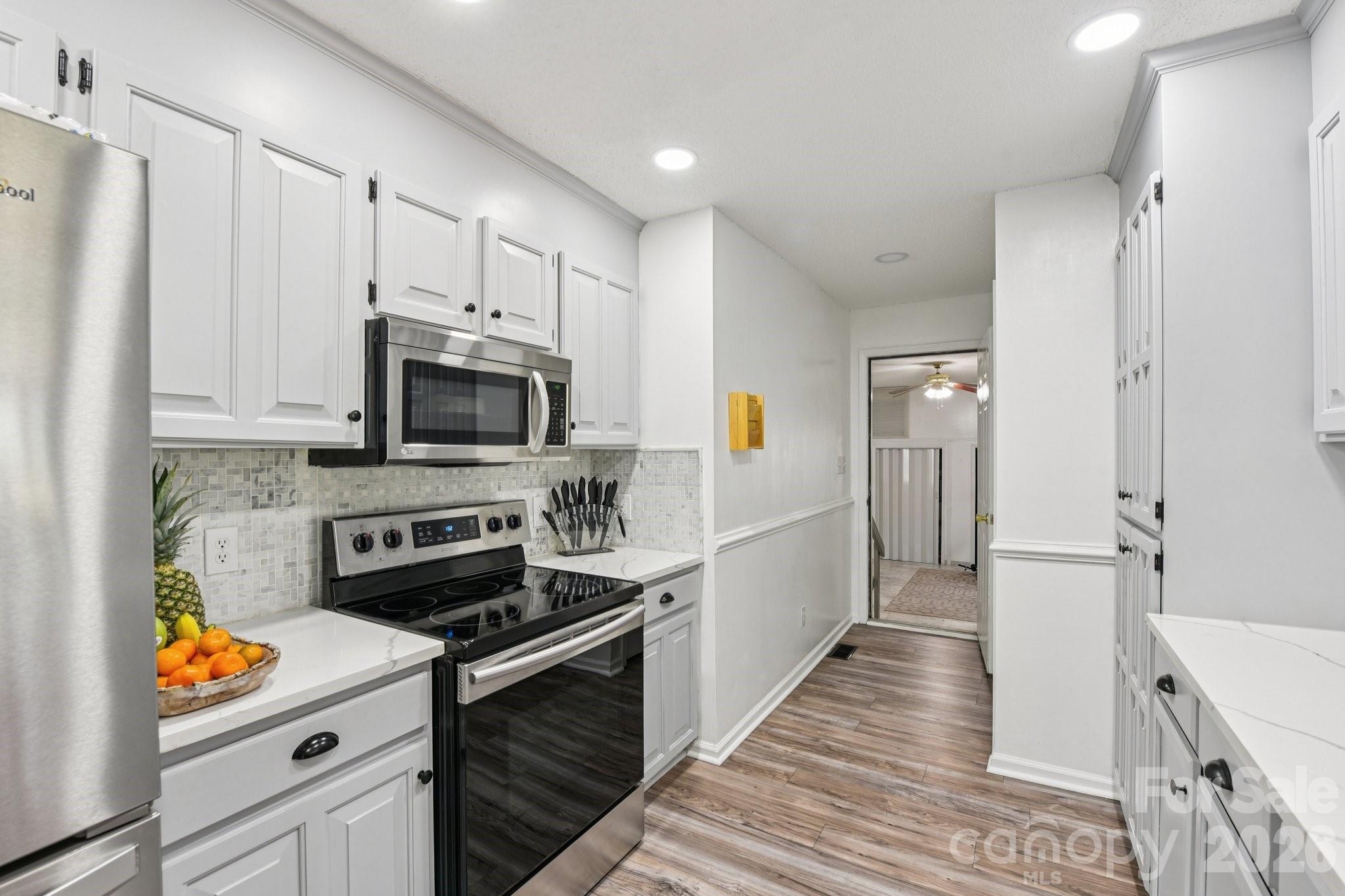 140 Clearview Road Statesville, NC 28625 - Photo 14 of 48