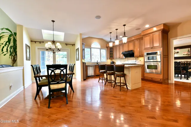 $799,000 | 72 Stone Crest Drive, Halfmoon, NY 12118