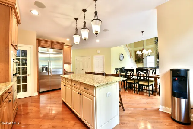 $799,000 | 72 Stone Crest Drive, Halfmoon, NY 12118