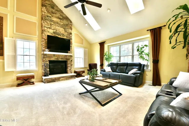 $799,000 | 72 Stone Crest Drive, Halfmoon, NY 12118