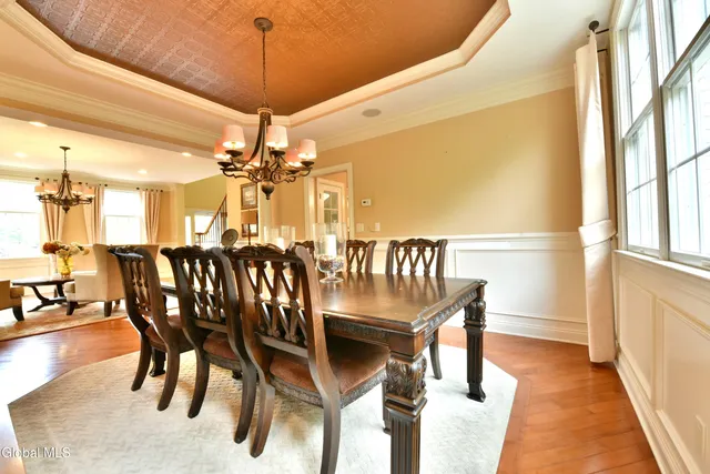 $799,000 | 72 Stone Crest Drive, Halfmoon, NY 12118