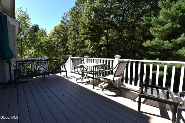 $799,000 | 72 Stone Crest Drive, Halfmoon, NY 12118