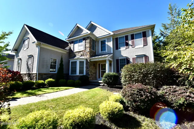 $799,000 | 72 Stone Crest Drive, Halfmoon, NY 12118