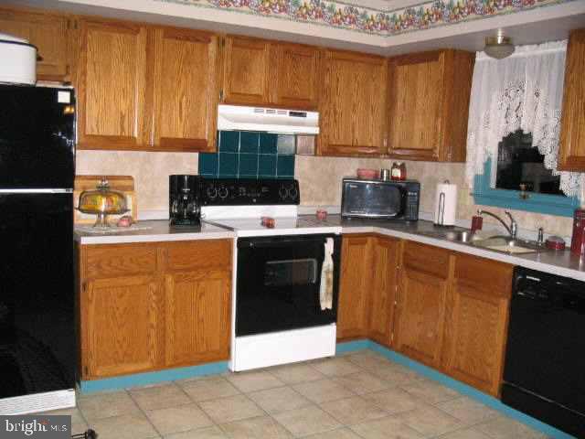 81 Clay Road Carlisle, PA 17015 - Photo 3 of 11 Gallery Image 3