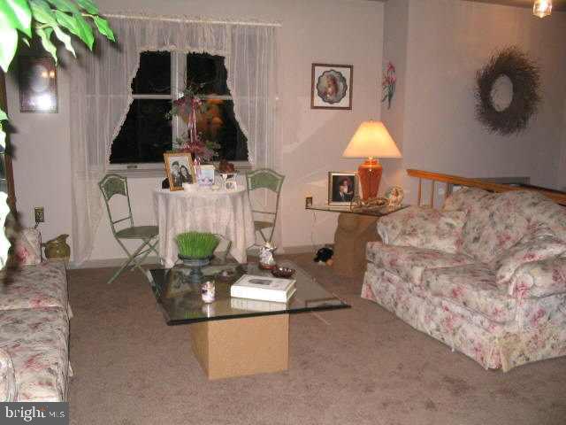 81 Clay Road Carlisle, PA 17015 - Photo 5 of 11 Gallery Image 5