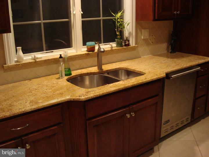 1016 Mercer Road Princeton, NJ 08540 - Photo 9 of 25 Kitchen