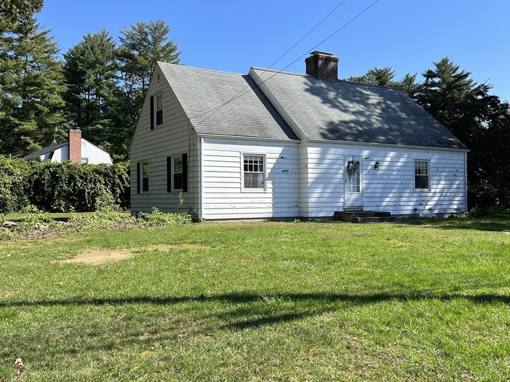 63 Bates Road Westfield, MA 01085 - Photo 3 of 39 Gallery Image 3