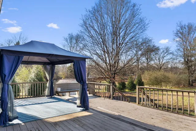 $550,000 | 6072 Lamontville Road, Decatur, TN 37322