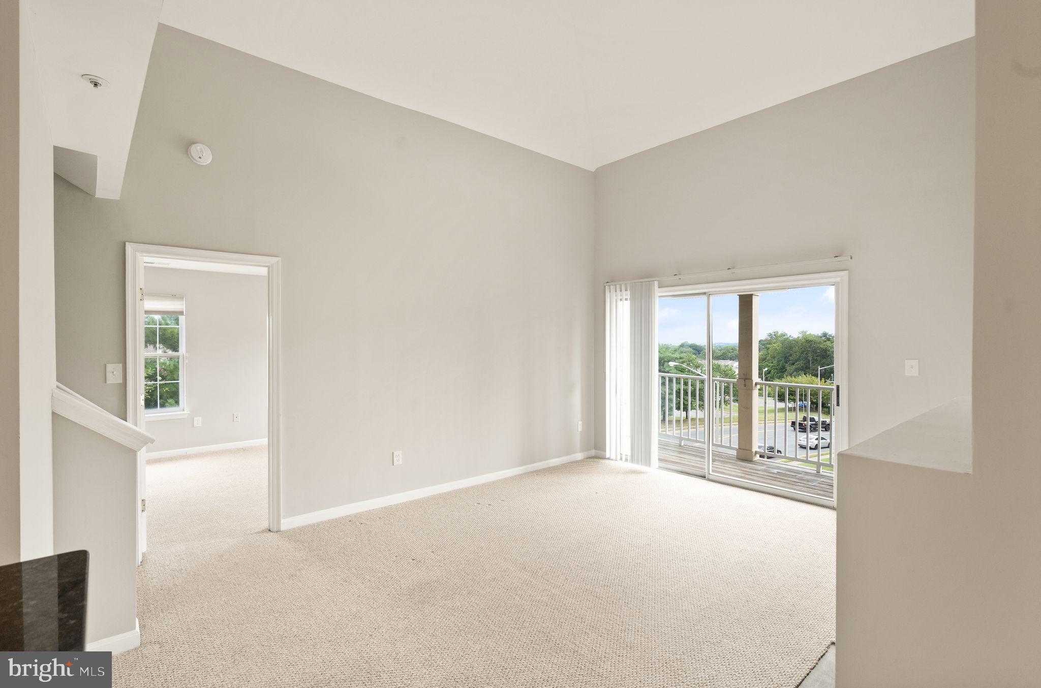 1067 Gardenview Loop, Unit 304 Woodbridge, VA 22191 - Photo 11 of 37