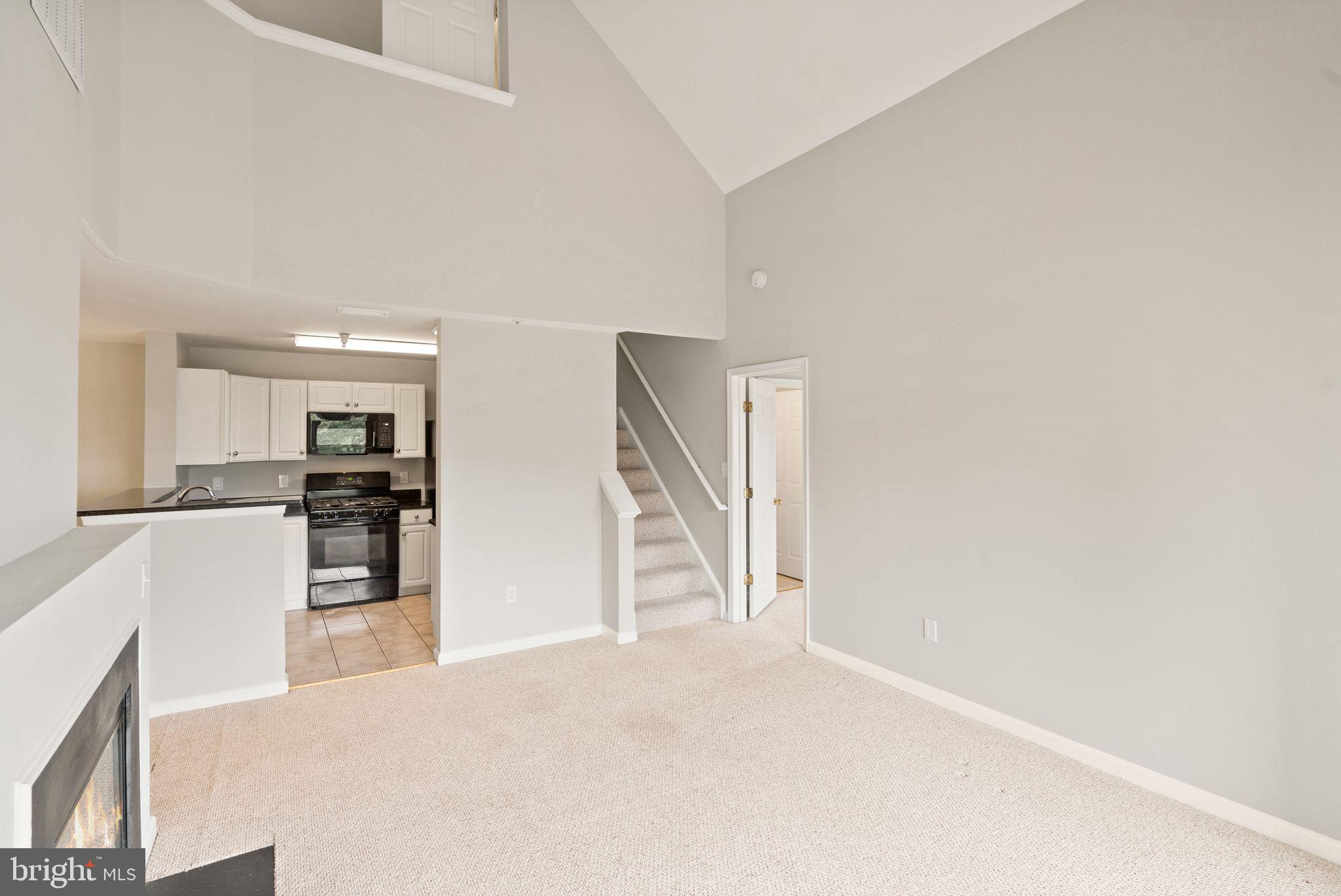 1067 Gardenview Loop, Unit 304 Woodbridge, VA 22191 - Photo 12 of 37