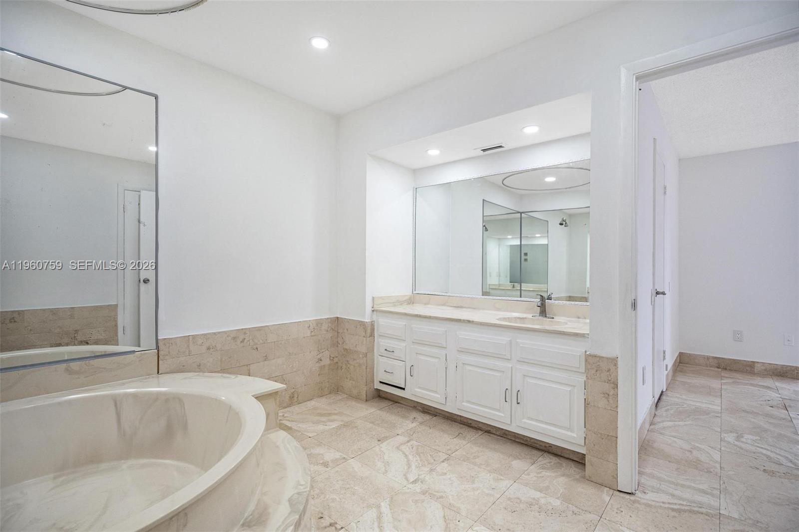 7074 Southwest 114th Place, Unit B Miami, FL 33173 - Photo 23 of 44