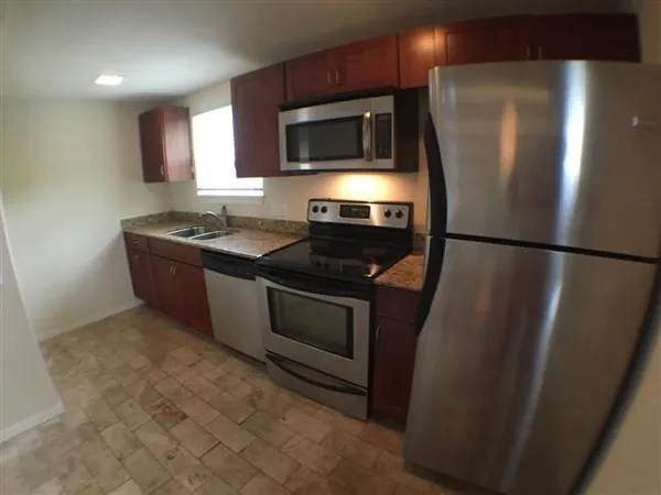 $1,175 | 2800 Cole Street, Unit C207, Austin, TX 78705
