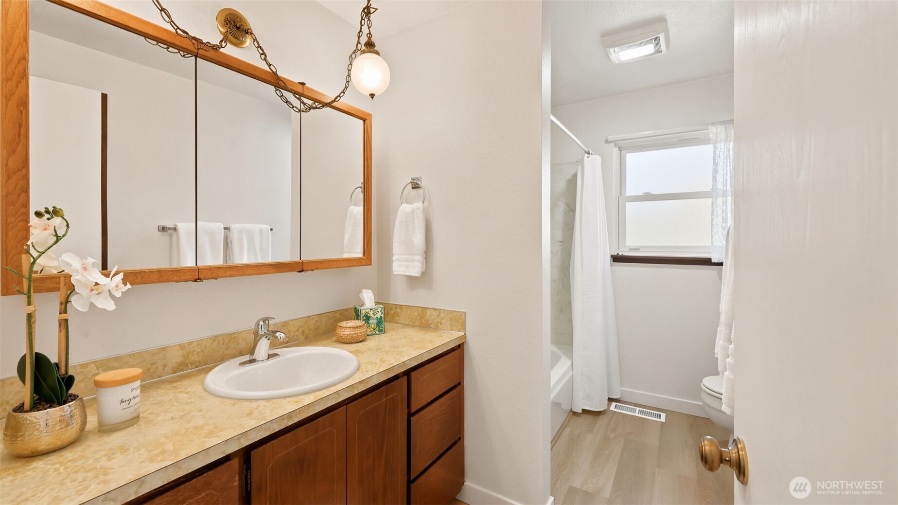15914 Southeast 176th Place Renton, WA 98058 - Photo 13 of 22 Gallery Image 13