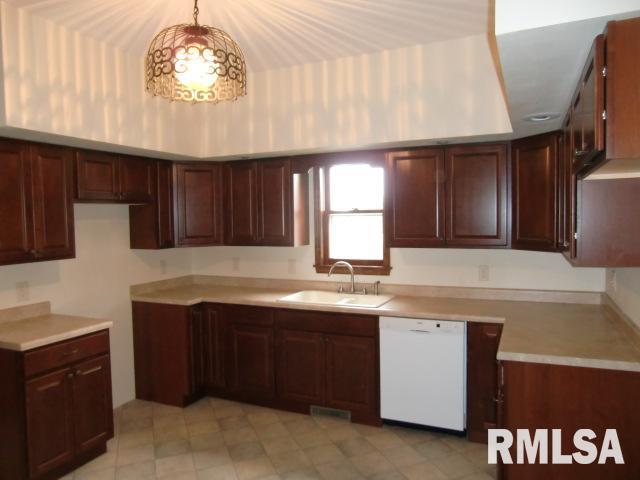 14025 134th Avenue West Taylor Ridge, IL 61284 - Photo 3 of 7 Gallery Image 3