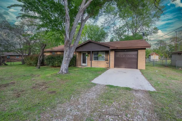 $220,000 | 1020 Rosebud Drive, Azle, TX 76020
