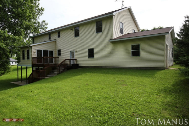 8025 Lessiter Road Northeast Rockford, MI 49341 - Photo 9 of 51 IMG_9100