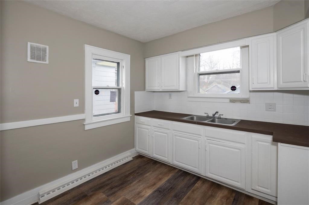 107 Shelter Street Rochester, NY 14611 - Photo 5 of 19