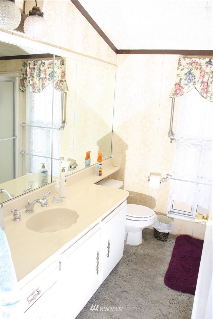 1520 Howard Flats Road Chelan, WA 98816 - Photo 11 of 21 Gallery Image 11