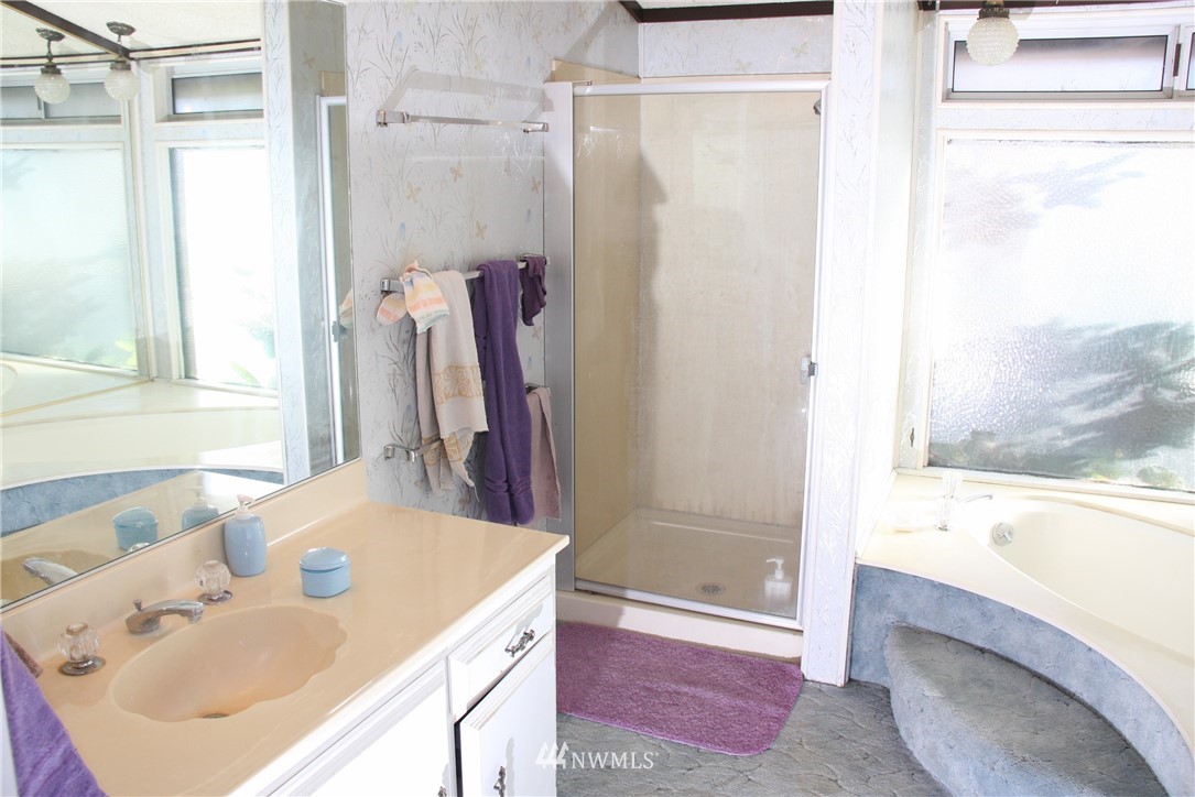 1520 Howard Flats Road Chelan, WA 98816 - Photo 9 of 21 Gallery Image 9