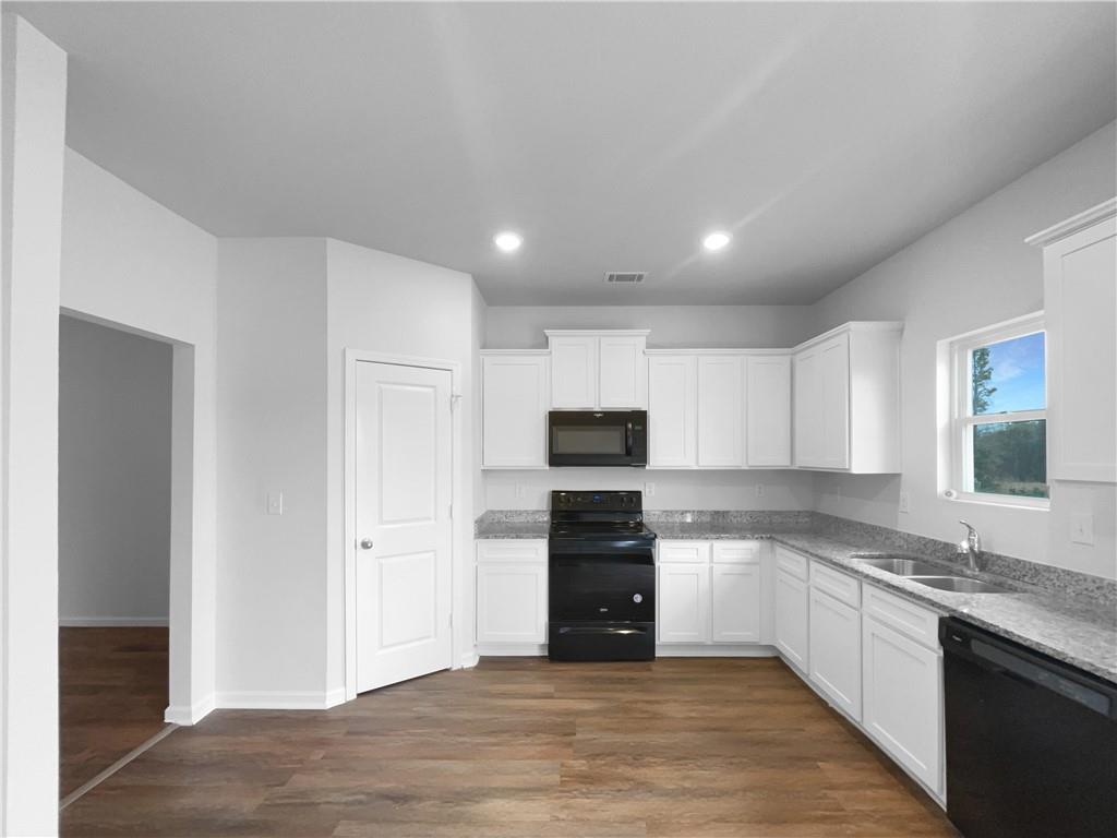 2315 Freeman Road Jonesboro, GA 30236 - Photo 2 of 29