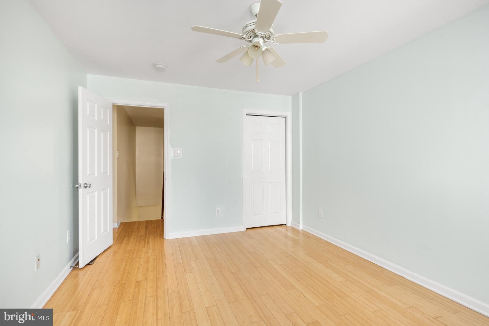 2476 Emerald Street Philadelphia, PA 19125 - Photo 20 of 29