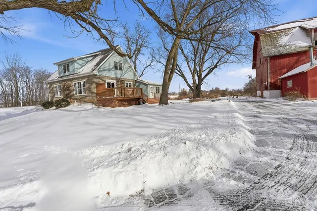 $389,900 | 5987 County Road East, Omro, WI 54963