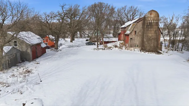 $389,900 | 5987 County Road East, Omro, WI 54963