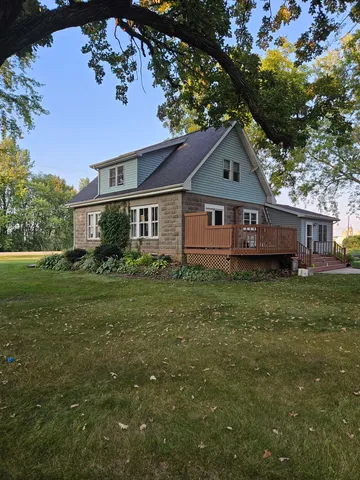 $389,900 | 5987 County Road East, Omro, WI 54963