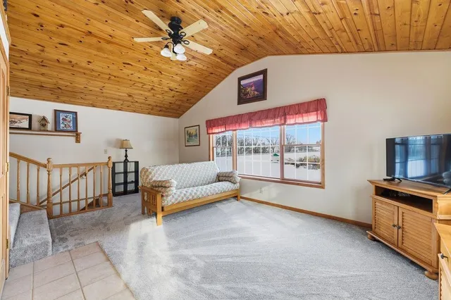 $389,900 | 5987 County Road East, Omro, WI 54963