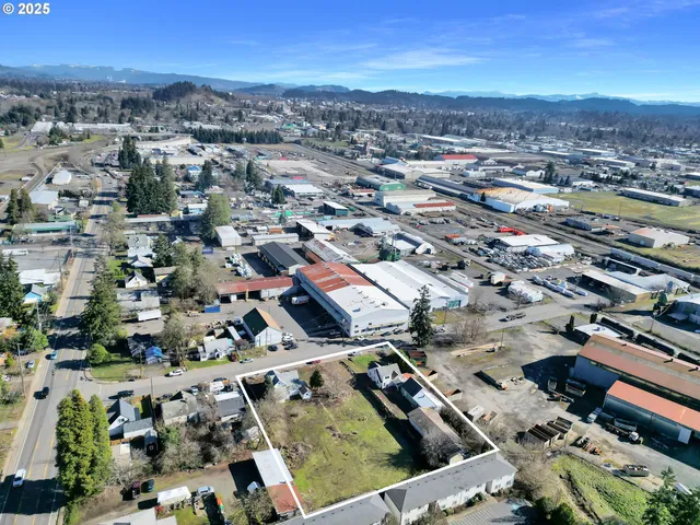 $600,000 | 168-150 North Cleveland Street, Eugene, OR 97402