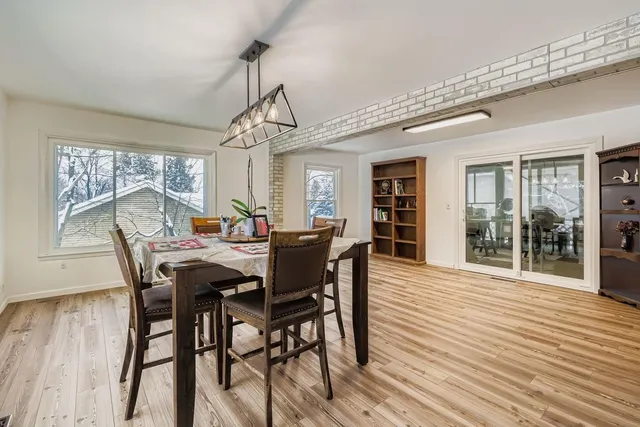 $324,900 | 3977 Clover Avenue, Vadnais Heights, MN 55127