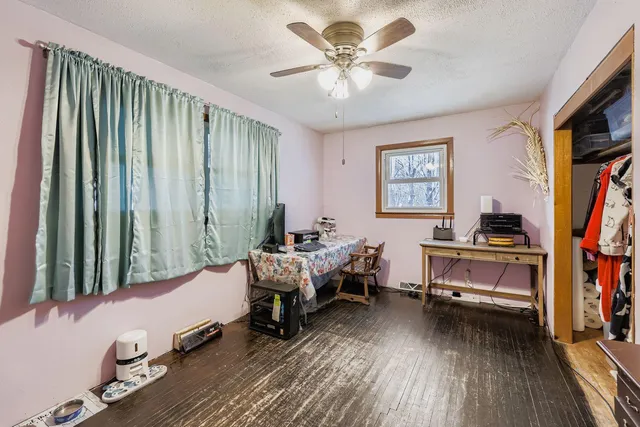 $324,900 | 3977 Clover Avenue, Vadnais Heights, MN 55127