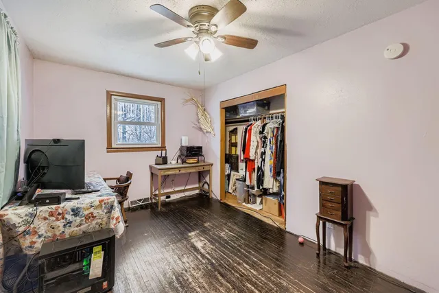 $324,900 | 3977 Clover Avenue, Vadnais Heights, MN 55127