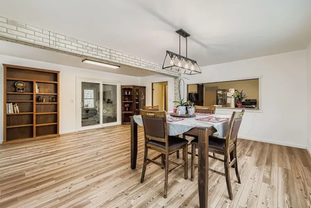 $324,900 | 3977 Clover Avenue, Vadnais Heights, MN 55127