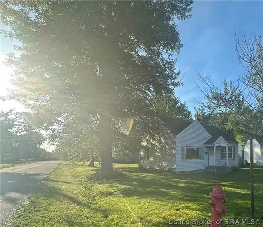 $30,000 | 315 South 3rd Street, Austin, IN 47102