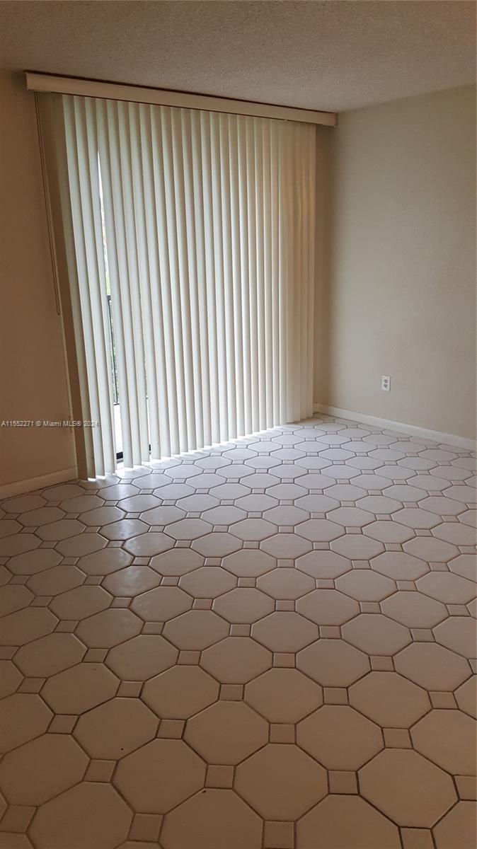 8625 Northwest 8th Street, Unit 401 Miami, FL 33126 - Photo 8 of 20