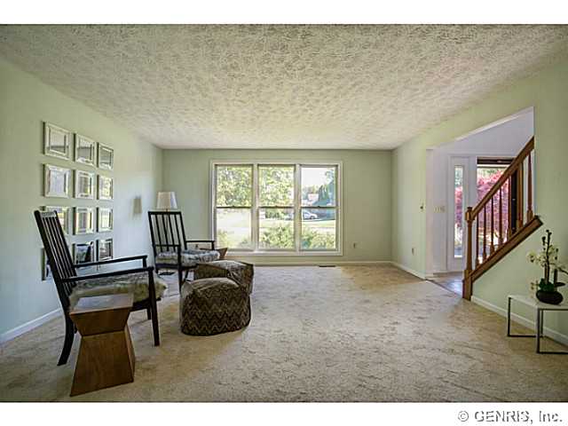 8 Bram Hall Drive Greece, NY 14626 - Photo 12 of 20 Exterior Front