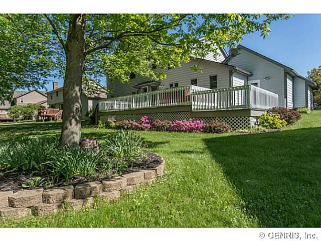 8 Bram Hall Drive Greece, NY 14626 - Photo 3 of 20 Exterior Front