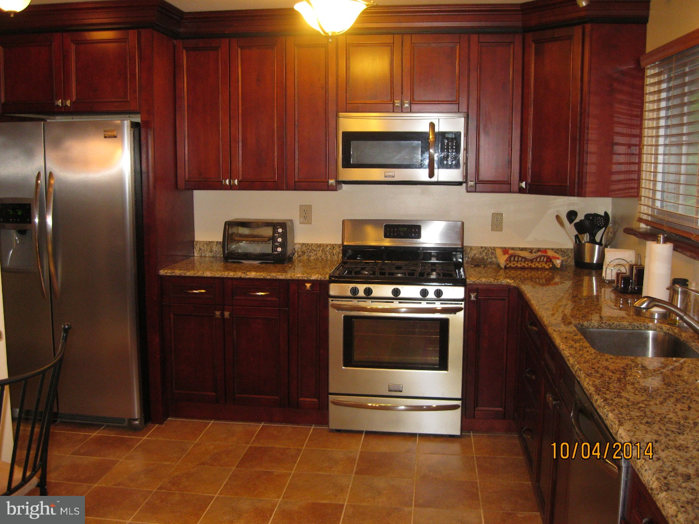 136 Covered Bridge Road Cherry Hill, NJ 08034 - Photo 4 of 25 Gallery Image 4