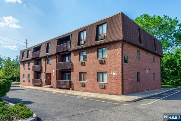 $345,000 | 760 Mill Street, Unit C10, Belleville, NJ 07109