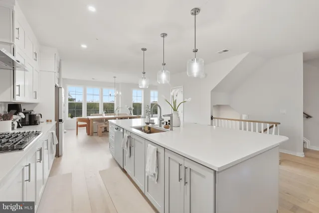 $3,950 | 43489 Old Ryan Road, Ashburn, VA 20148