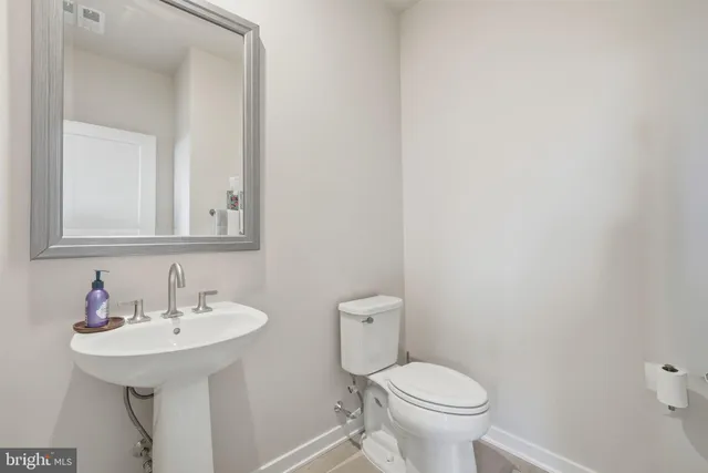 $3,950 | 43489 Old Ryan Road, Ashburn, VA 20148