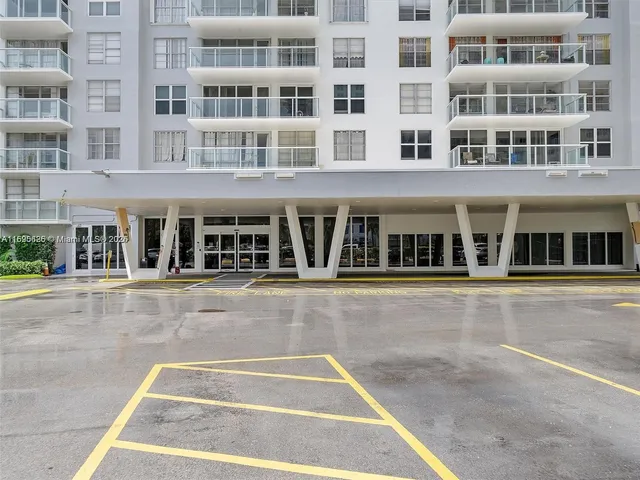 $3,200 | 230 174th Street, Unit 1602, Sunny Isles Beach, FL 33160