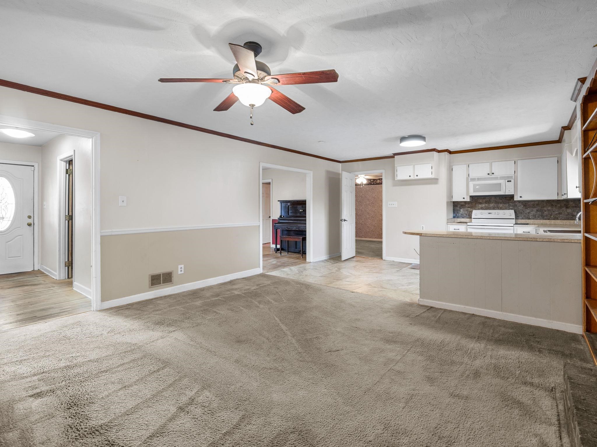 397 Virginia Avenue Lyman, SC 29365 - Photo 7 of 34