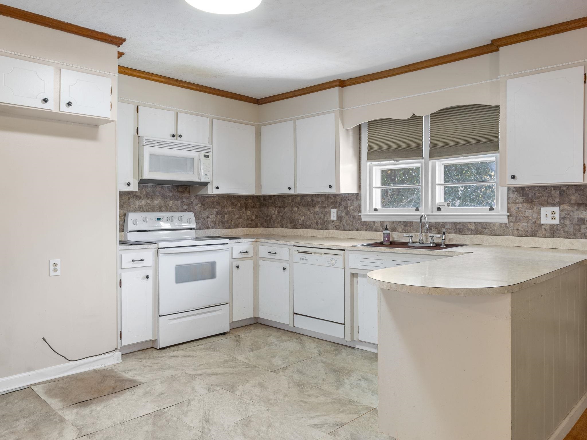 397 Virginia Avenue Lyman, SC 29365 - Photo 8 of 34