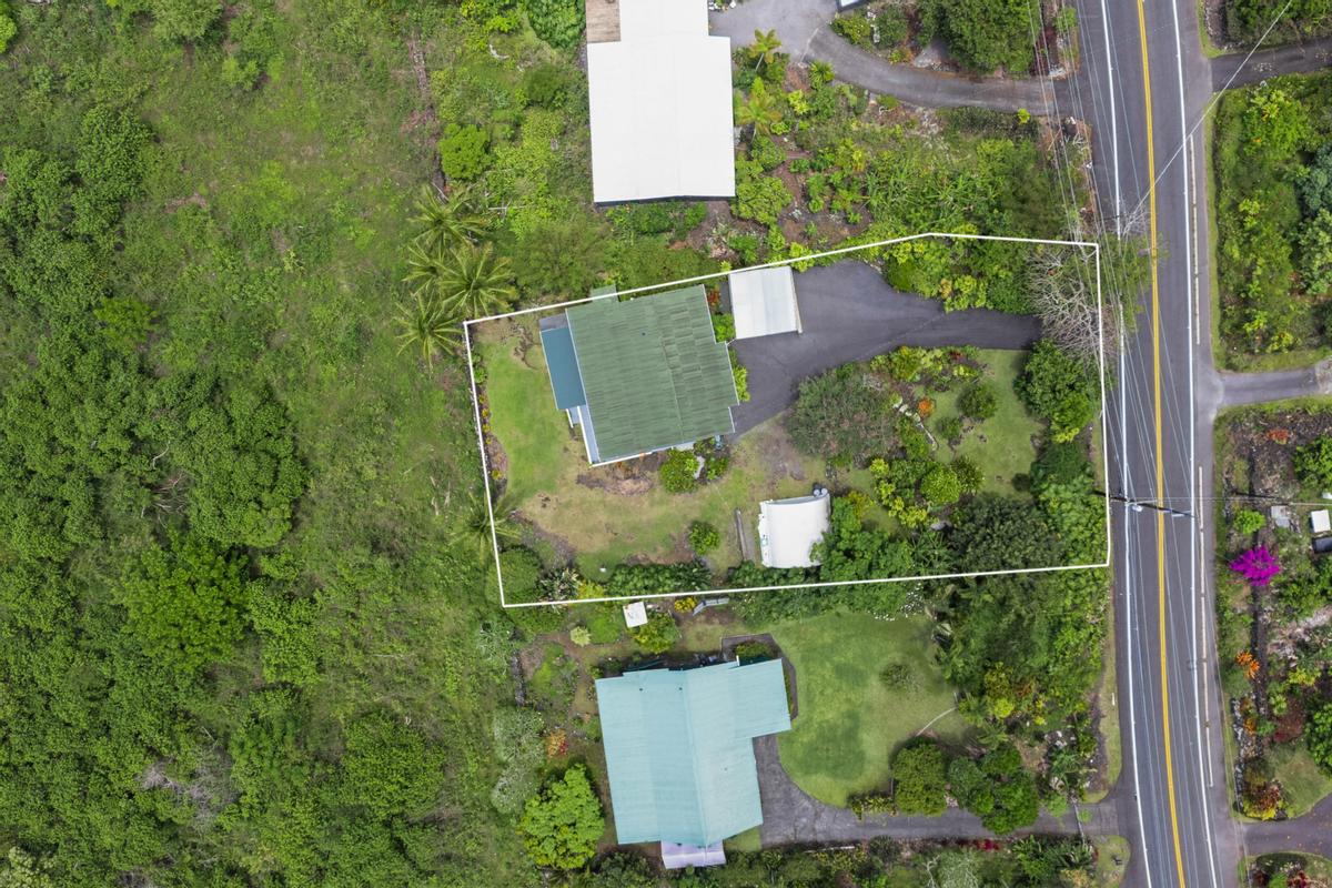 85-4563 Hawaii Belt Road Captain Cook, HI 96704 - Photo 4 of 30 an outdoor view of garden