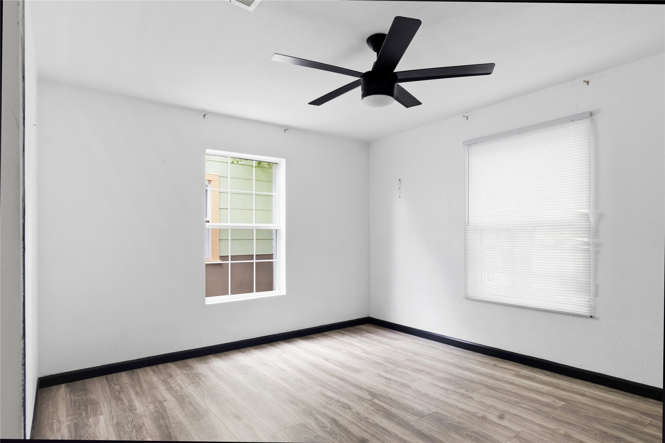 1903 Oleander La Marque, TX 77568 - Photo 12 of 20