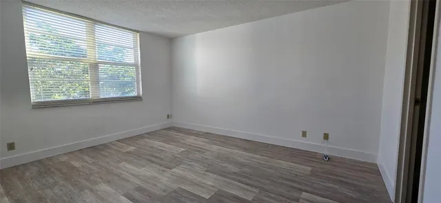 $1,800 | 250 Jacaranda Drive, Unit 604, Plantation, FL 33324